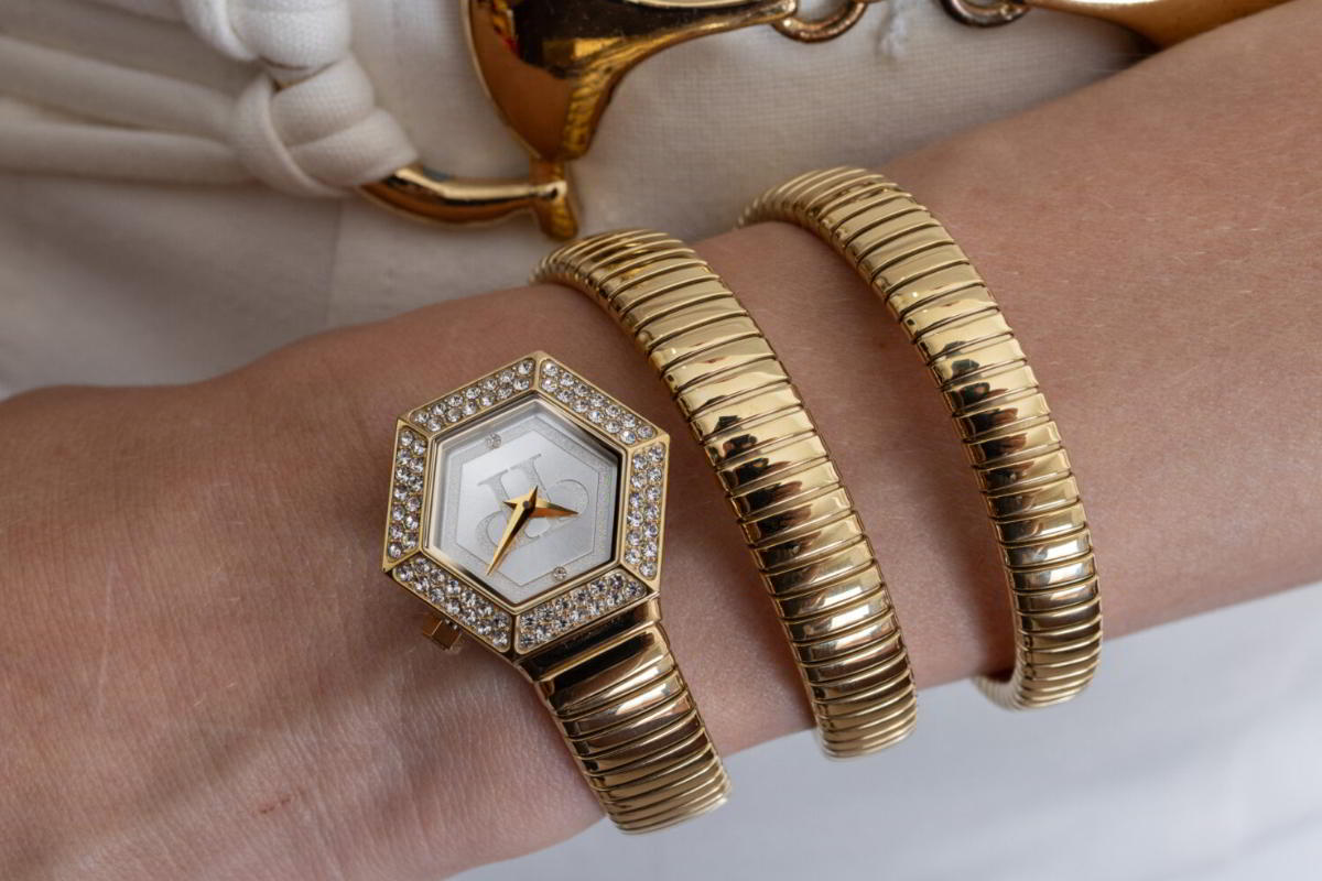 چگونه ساعت‌های فیلیپ پلین را با جواهرات دیگر ست کنیم؟